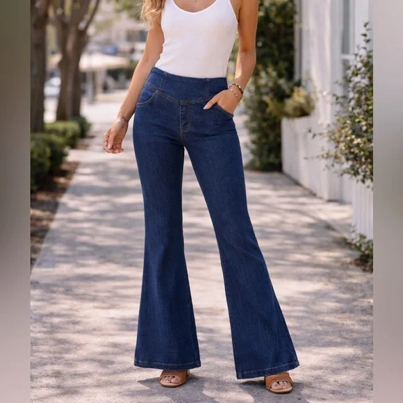 Halara NWT Pull-On Flare Jeans High Rise Stretch Denim Large Petite - Picture 1 of 5